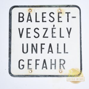 Festett tábla: Balesetveszély