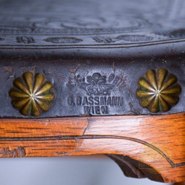 Antik nyomott mintás thonet szék "Gustav Gassmann Wien"