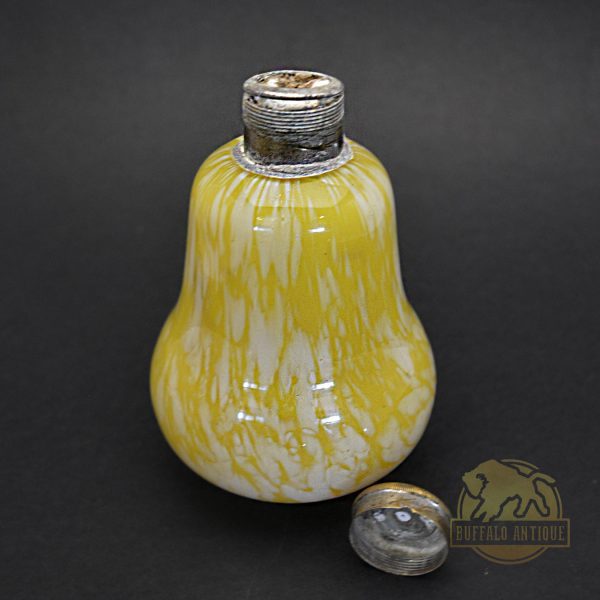 Bohémia sárga-fehér sószóró üveg