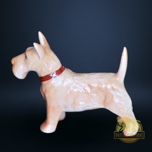 Zsemleszínű terrier porcelán kutya